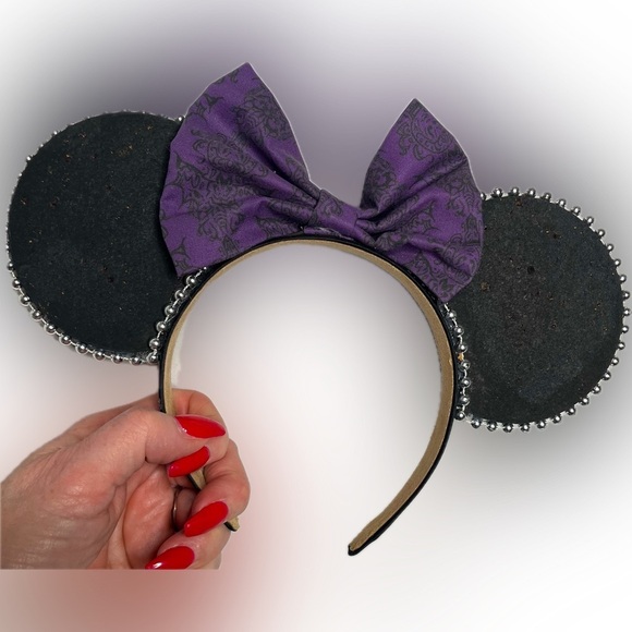 None Other - Minnie Ears Trading Pin Board